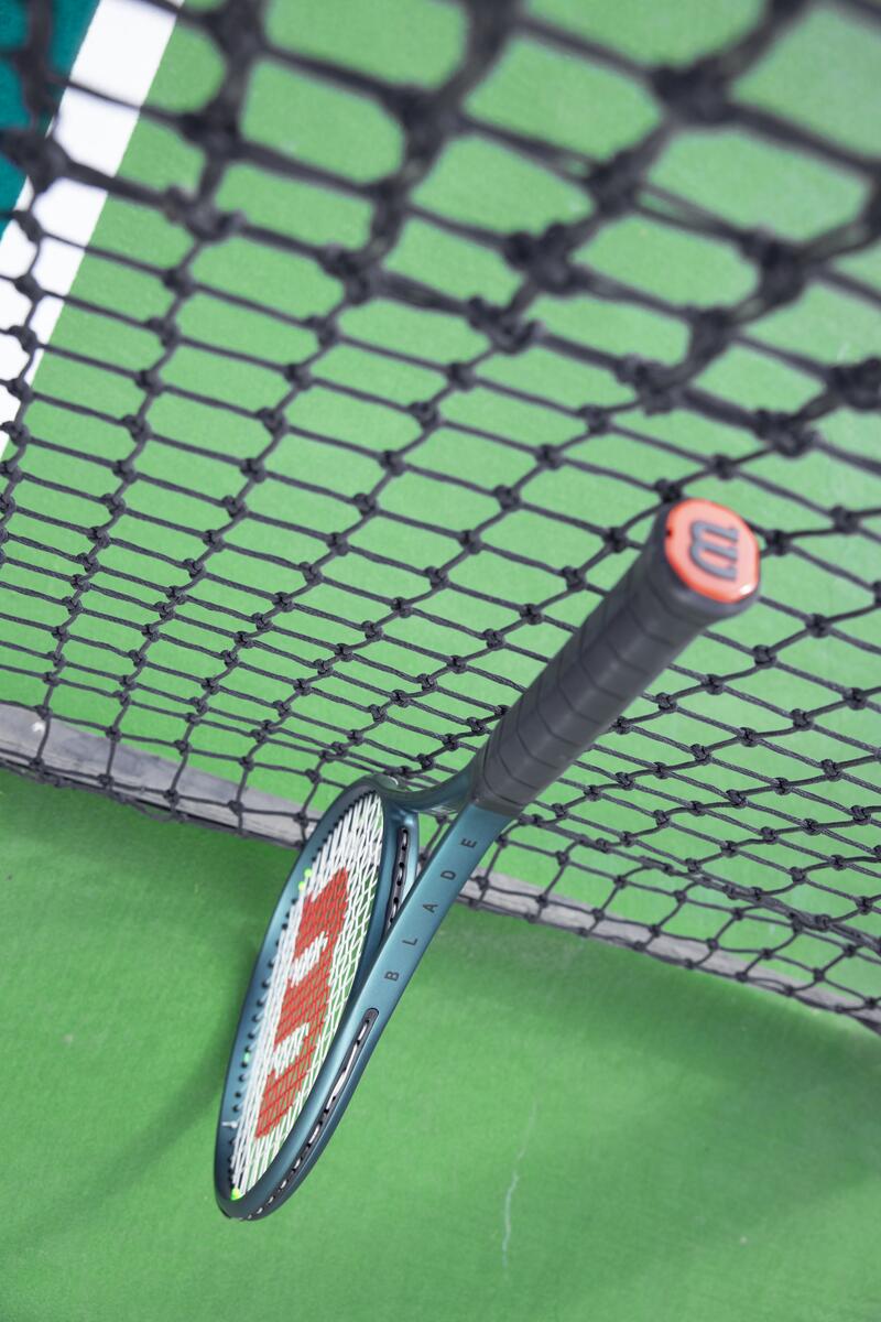 Wilson Blade 100L V9 301g Strung Tennis Racket (Free Restring)