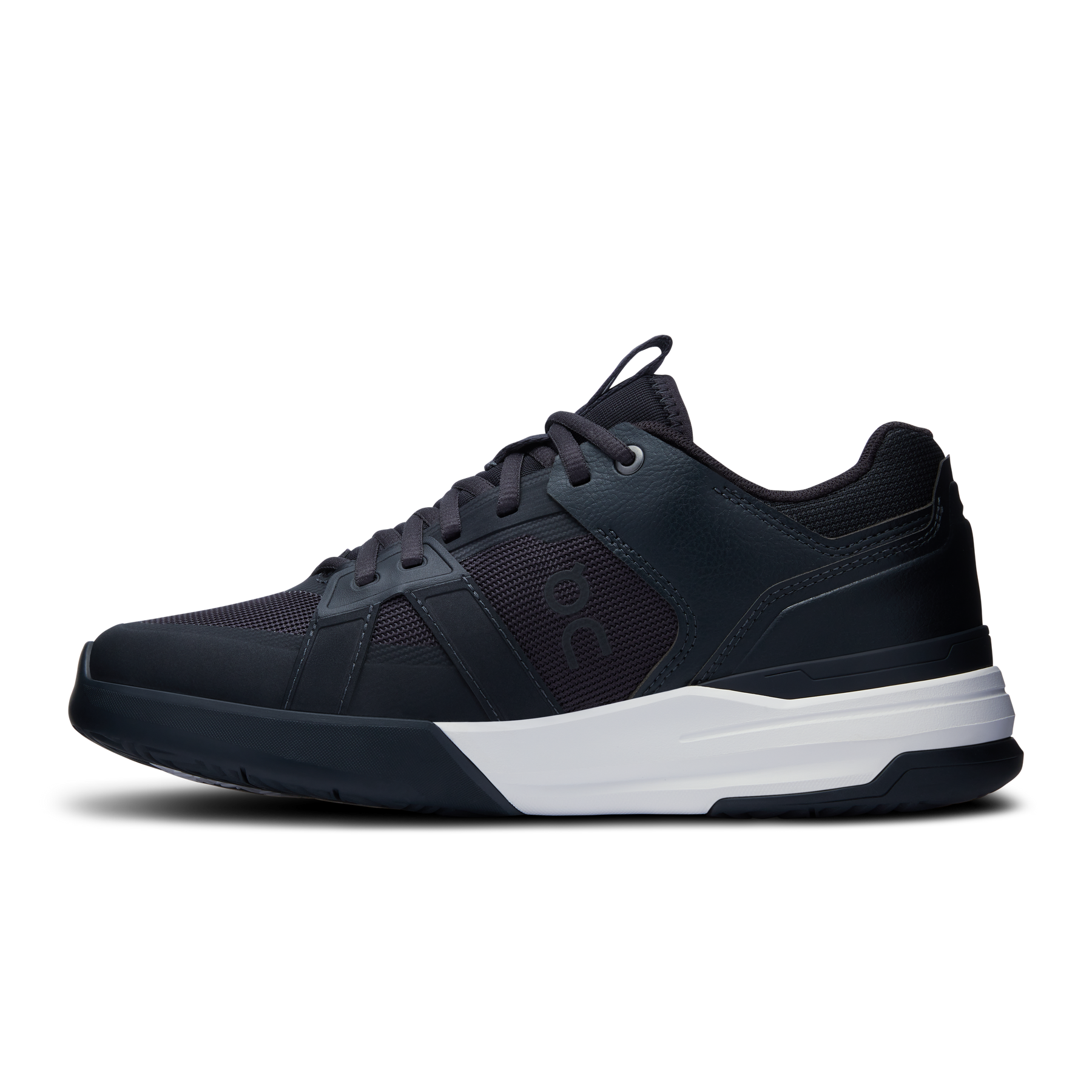 On THE ROGER Clubhouse Pro Tennis Shoes Women - Black/White
