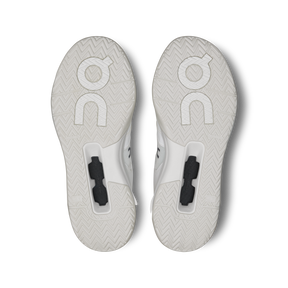 On THE ROGER Clubhouse Pro Tennis Shoes Men - White/Ice