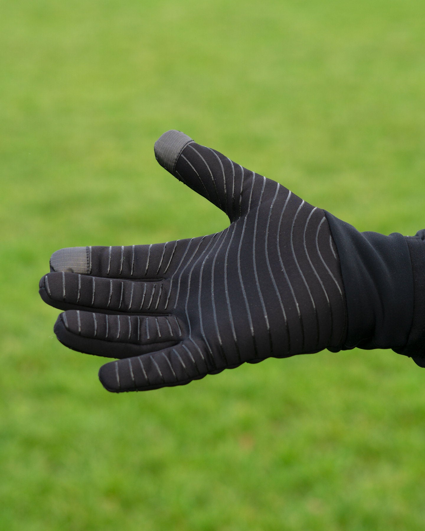Precision Essential Warm Players Gloves (PRG932) - Black Gloves Precision