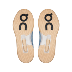 On The Roger Advantage Pro Clay Shoe Women - Chambray/Blonde Tennis Shoes On Running