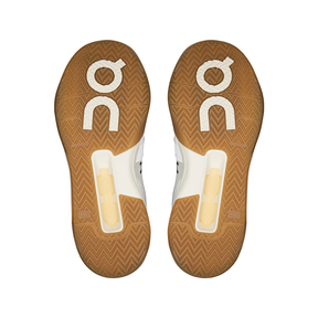 On Running The Roger Clubhouse Pro Tennis Shoe Women - White/Ivory Tennis Shoes On Running