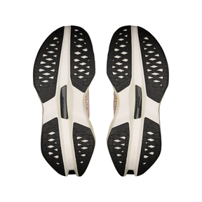 On Running Cloudboom Max Running Shoe Women - White/Yellow Running Shoes On Running