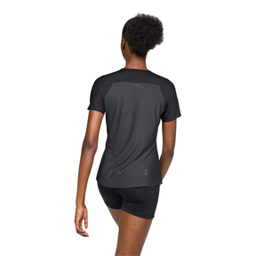 On Performance-T 3 Women Clothing On Running