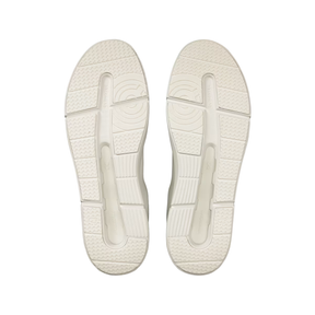 On THE ROGER Advantage Men's Court Trainers - White Shoes On Running