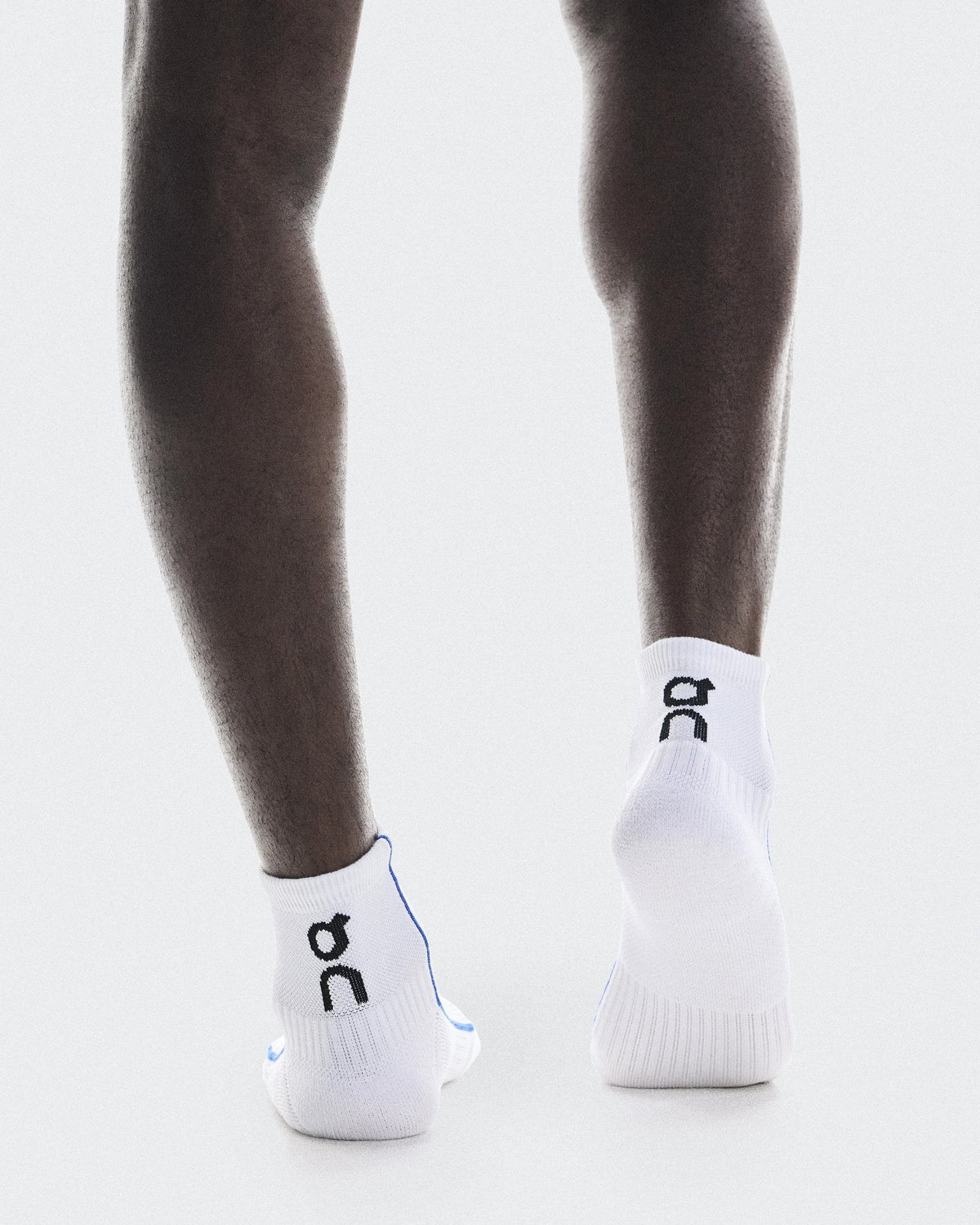 On Court Sock Mid 1 Unisex Clothing On Running